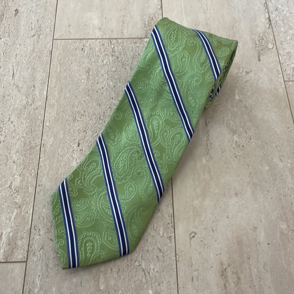 Men's Michael Kors 100% Silk Paisley Asymmetrical Striped Suit Tie Green Blue - Picture 1 of 4